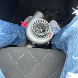 Meet your Posher, Edwin